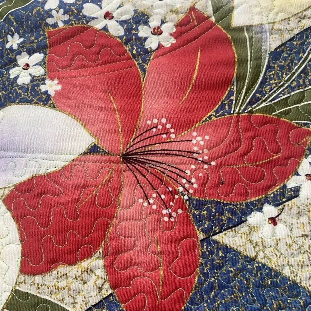 Handcrafted Bold Floral Quilt Wall Hanging 31X34 Multicolor Machine‎ Stiched